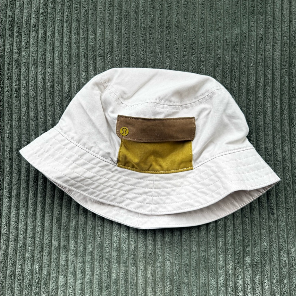 lululemon athletica White and Yellow Bucket Hat with card pocket